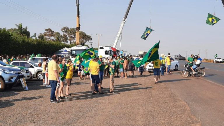 Justiça manda PRF desbloquear trechos da BR-163 em MT e pede à PF para dar reforço caso seja necessário