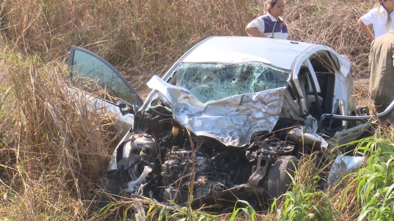 Sorriso: Motorista morre e quatro pessoas ficam feridas em colisão de carro com carreta na BR-163