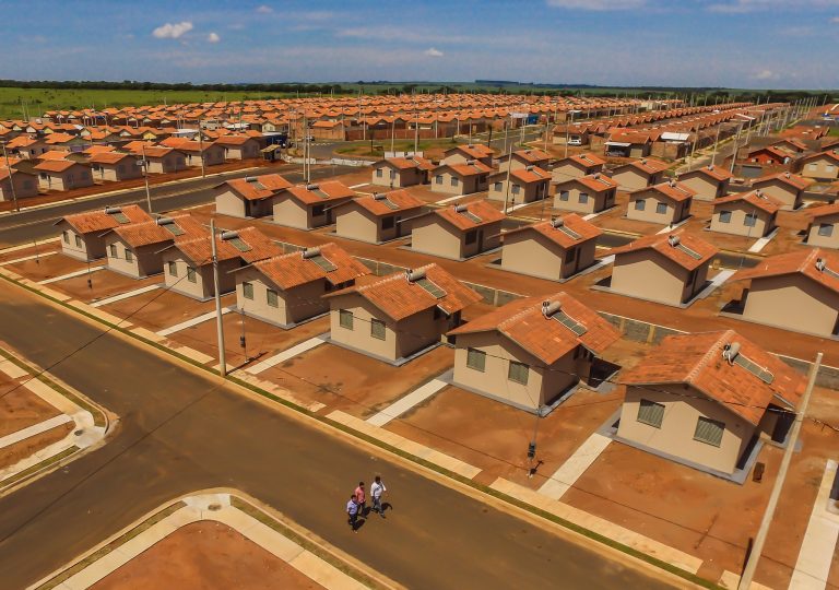 Projeto institui “Ser Família Habitação” para construção de 20 mil casas em MT