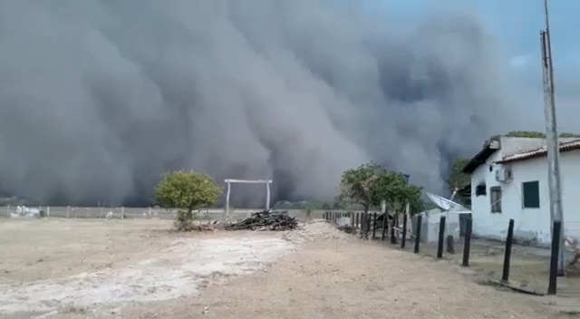 Tempestade de areia faz dia virar noite em Mato Grosso; Veja o vídeo