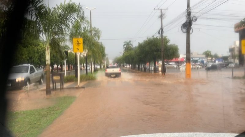 Alerta de temporal é emitido para todo o estado e chuvas devem ser mais intensas em 116 cidades de MT