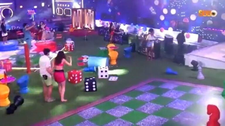 Participante do BBB22 quebra câmera avaliada em R$ 200 mil reais