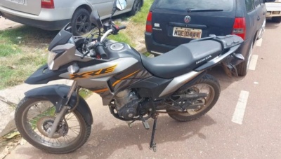 PM localiza motocicleta usada em assalto em relojoaria em Sinop