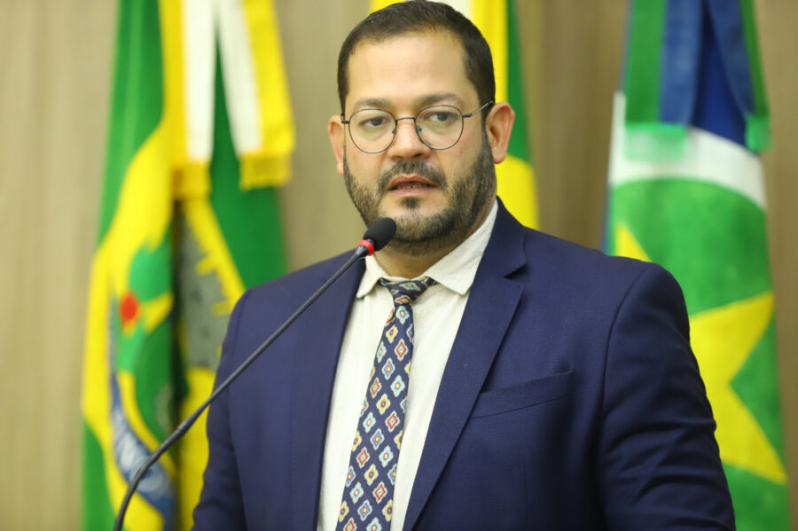 Paulinho Abreu propõe declaração de utilidade pública à Associação dos Trilheiros e fechamento de vala no Vila Itália