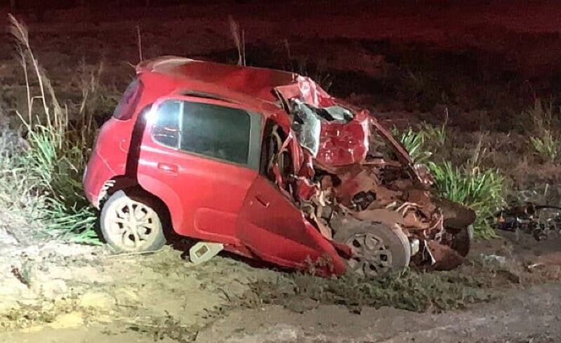 Motorista de carro morre preso às ferragens após colisão com caminhão em Guarantã do Norte