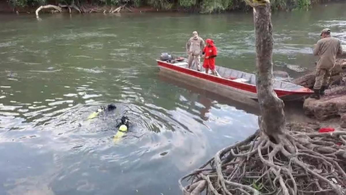 Bombeiros fazem buscas por banhista que se afogou no Rio Verde entre Sorriso e Lucas