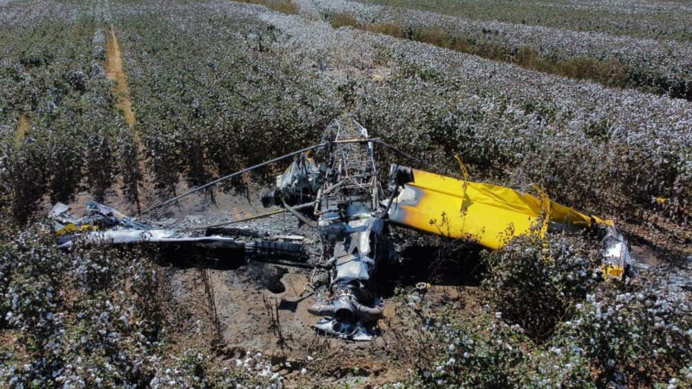 Piloto sai ileso após queda de avião em plantação de algodão em Sinop