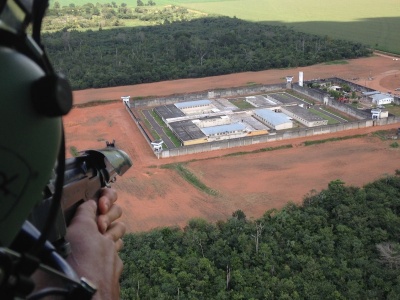 Tentativa de fuga na Penitenciária “Ferrugem” termina com detento baleado em Sinop