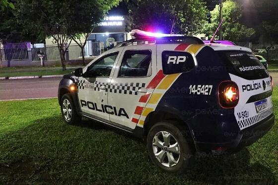 Adolescente é baleado e agredido após ir comprar drogas em boca de fumo em Nova Mutum