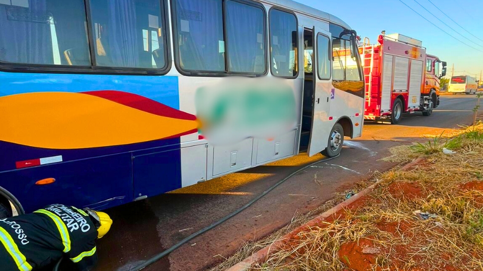 Princípio de incêndio em ônibus em Sorriso é controlado