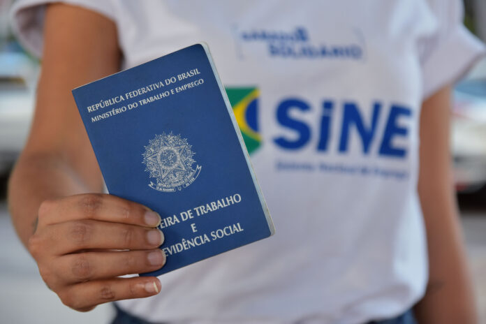 Sine disponibiliza mais de 3,3 mil vagas de trabalho para cidades de Sorriso, Sinop, Lucas e outras cidades de MT