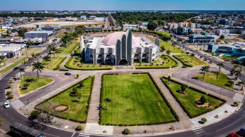 Bispos de MT se reúnem em Sinop para encontro e missa solene