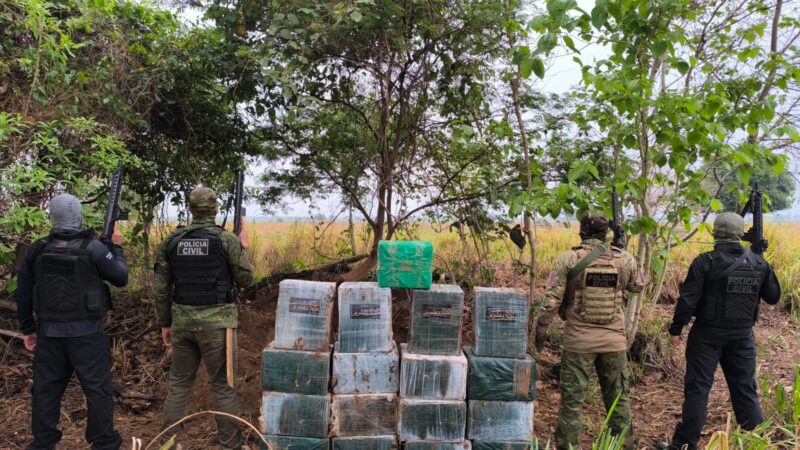 Polícia Civil apreende 500 tabletes de cocaína deixada por avião em MT na fronteira com a Bolívia