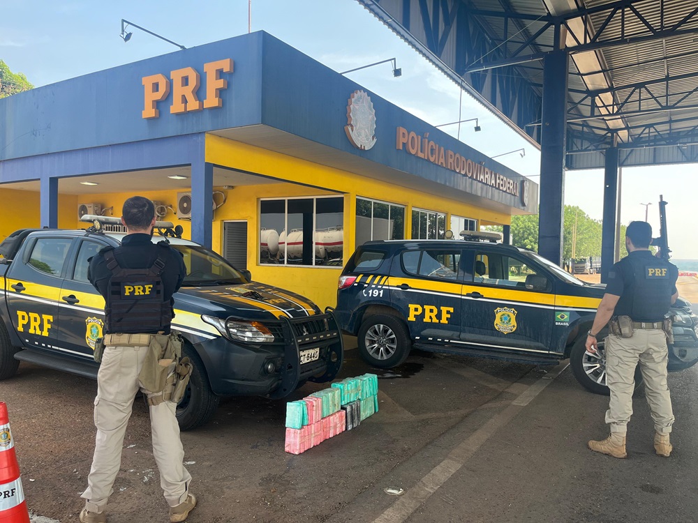 PRF apreende 57,5 kg de cocaína em caminhão em Sorriso