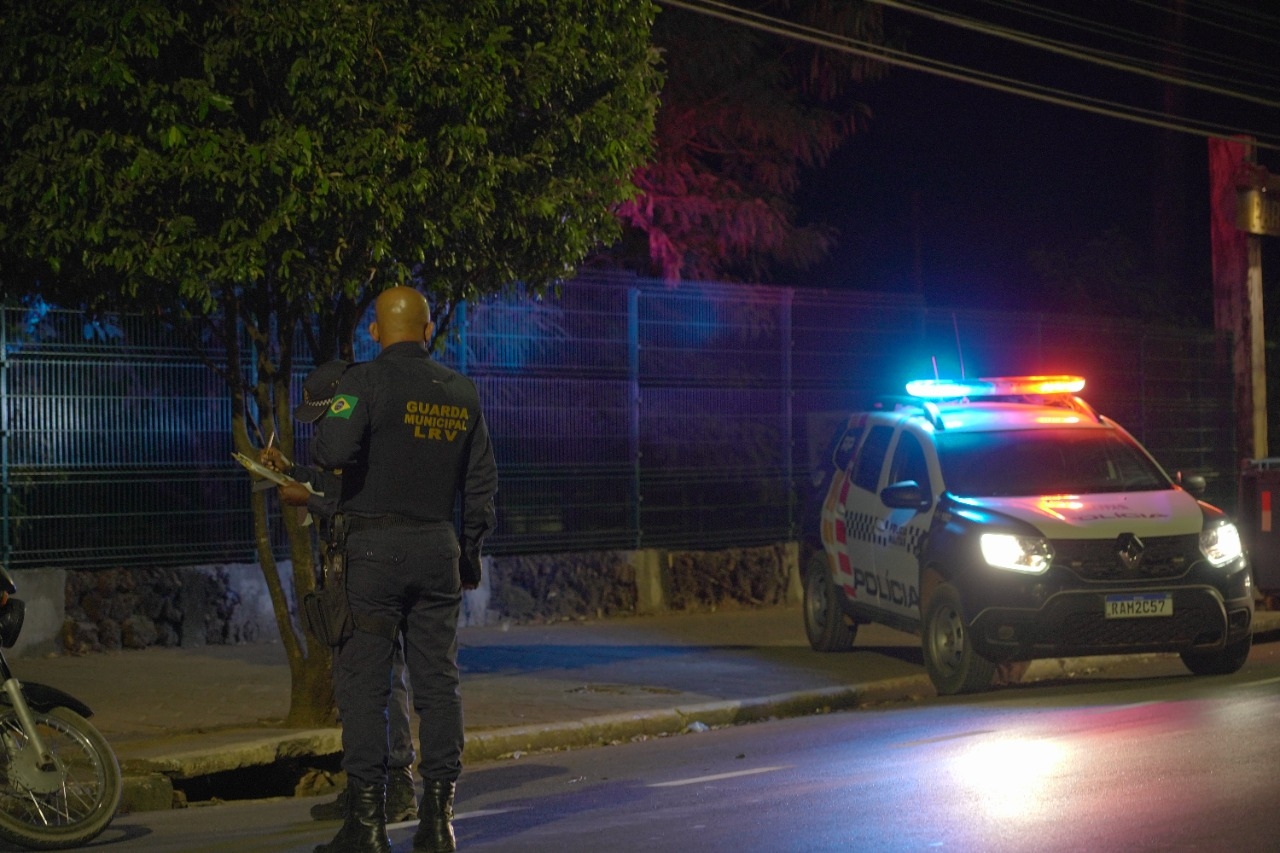 Criminosos rendem motociclista e roubam pulseiras e objetos em Lucas do Rio Verde