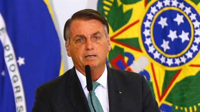 Bolsonaro: “Sou candidato até minha morte política ser para valer”