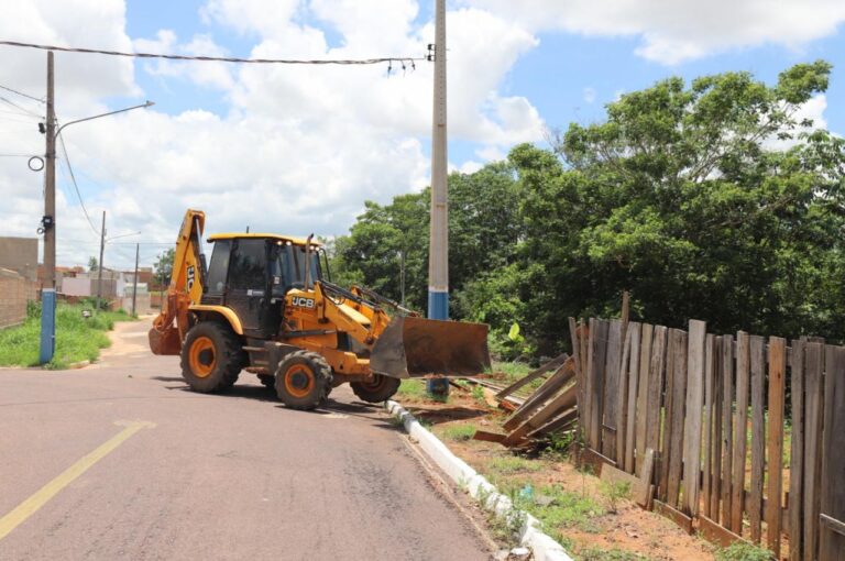 Prefeitura de Sorriso realiza reintegração de posse com ordem judicial